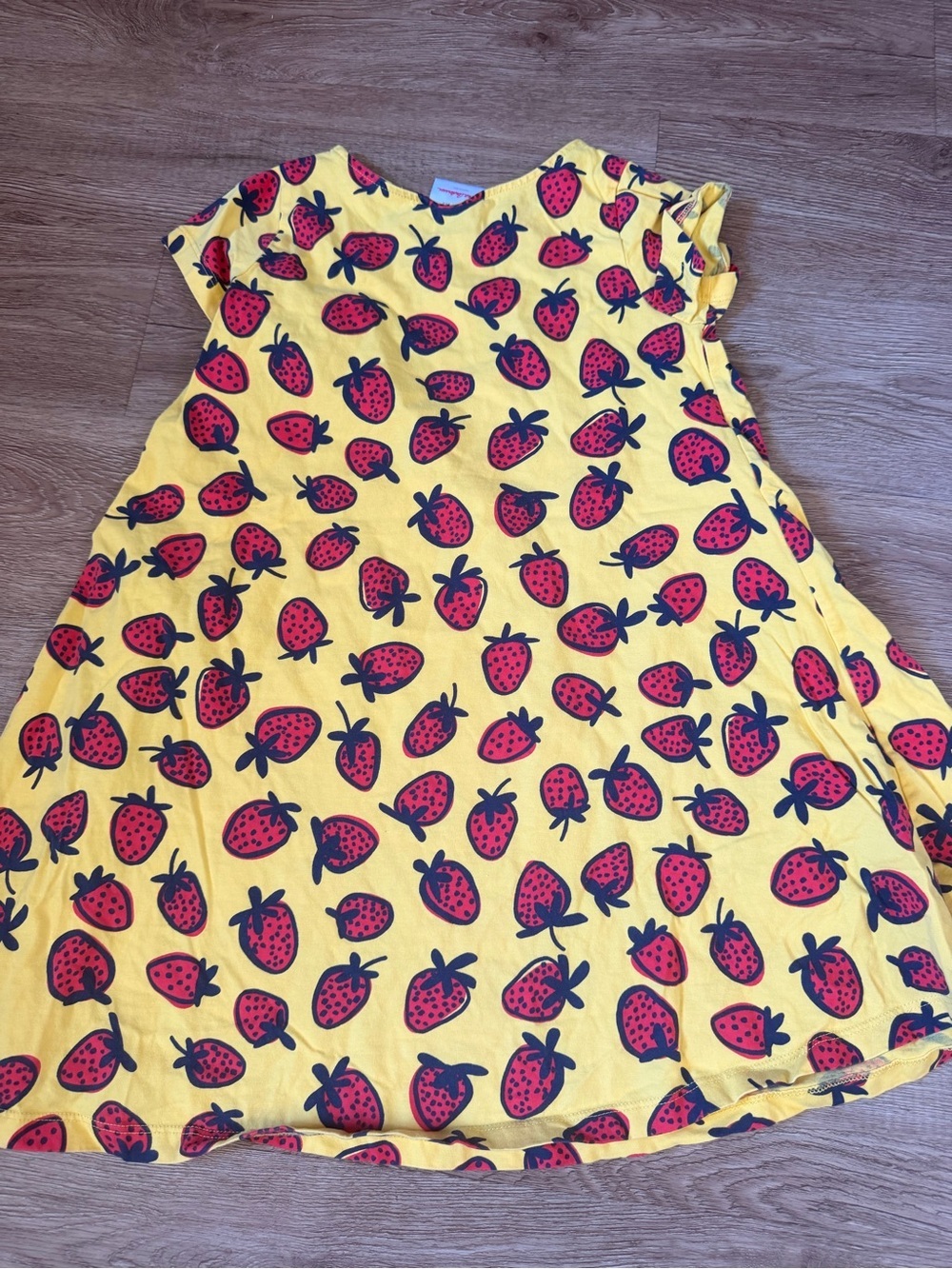 Hanna Andersson play all day Yellow Dress with Red Strawberry Print 0274 - Picture 5 of 5